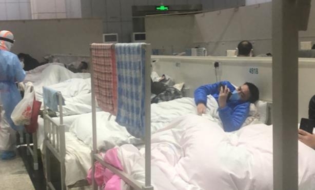 우한의 신종 코로나 확진자 병동