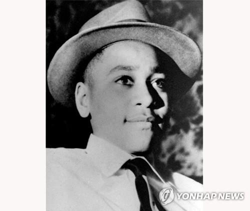1955년 살해된 흑인 소년 에멧 틸