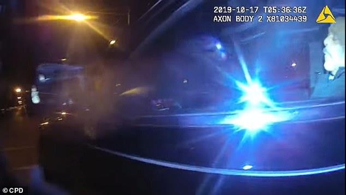 시동 켜진 차 안에서 발견된 시카고 경찰 총수 