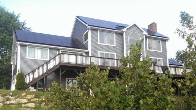 미국 뉴햄프셔주 주택에 설치된 한화큐셀 태양광 모듈
