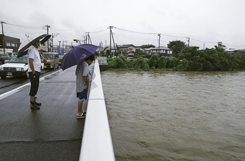 '기록적 폭우' 일본 시즈오카현서 산사태로 20명 실종(종합2보)