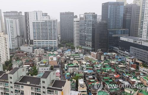 서울 마포구 공덕동 일대의 오피스텔과 상가의 모습.[연합뉴스 자료사진]