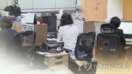 '여성 경제활동촉진법' 국회 통과…경력단절 '예방' 초점