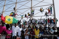 세네갈, 네이션스컵 첫 우승에 수만명 거리 환호…공휴일 선포
