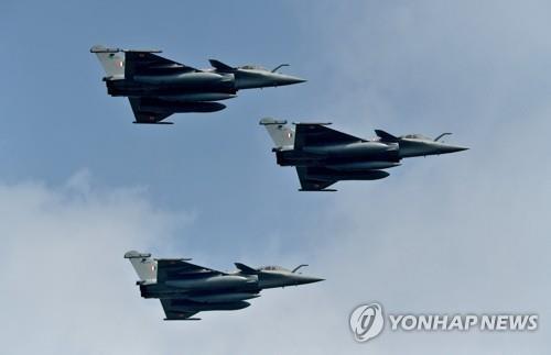 프랑스 라팔 전투기 자료 사진