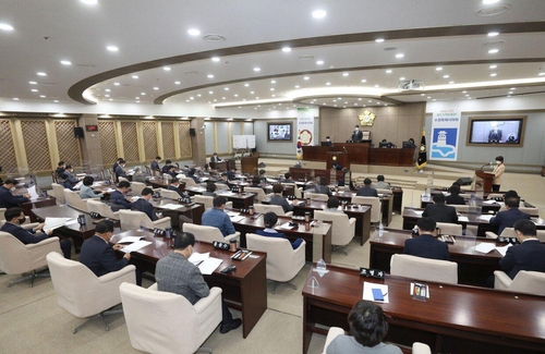 "여성가족부 폐지 반대"…수원시의회, 결의안 채택