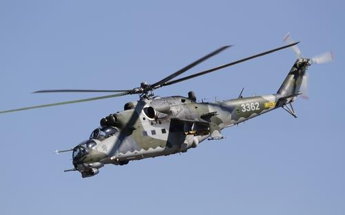 미얀마 군이 보유한 러시아제 헬리콥터 Mi-35 기종