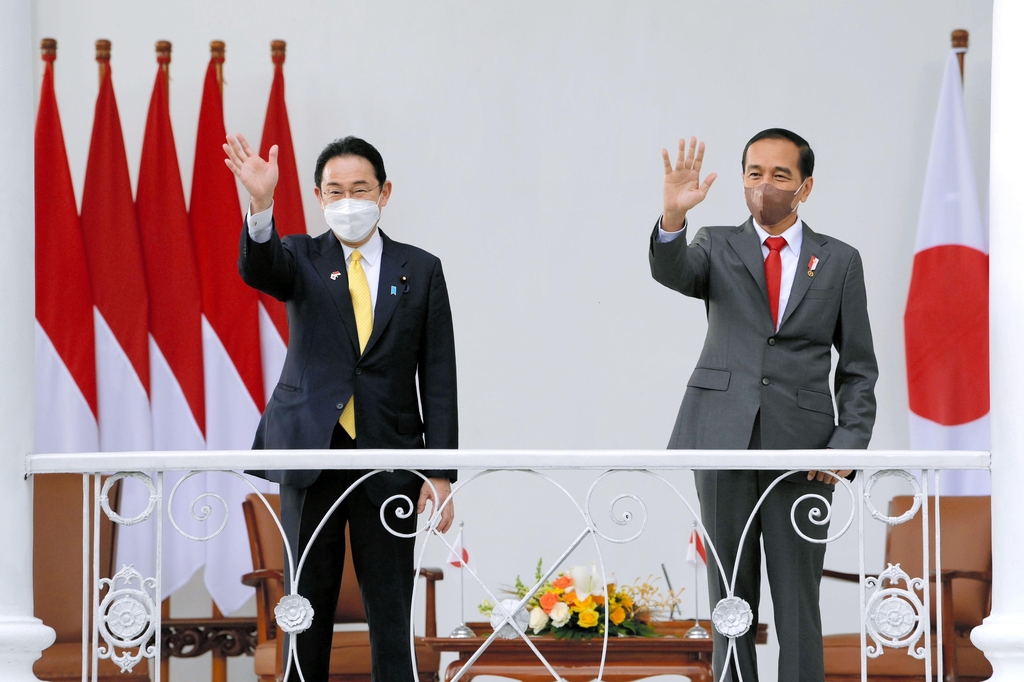 기시다 일본 총리, 조코위 인도네시아 대통령과 정상회담