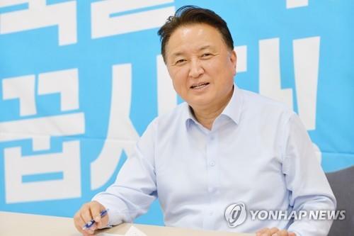 김영환 "충북발전의 도구로 써 달라"