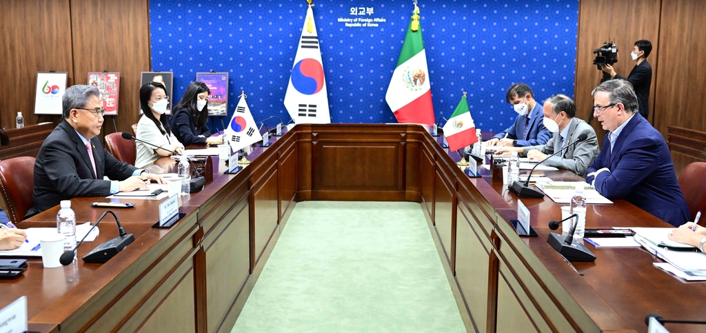 韓, 멕시코와 외교장관 회담서 "FTA 공식협상 조속 재개" 강조 - 1