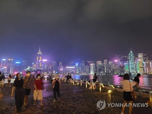 홍콩 인구, 60여년 만에 최대폭 감소…코로나 봉쇄 영향