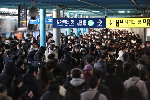 [사진톡톡] 서울교통공사 파업 첫 날 신도림역