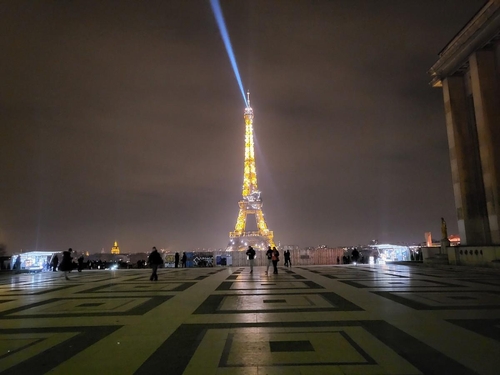 2022 월드컵 준결승전 날 한산한 파리 트로카데로 광장