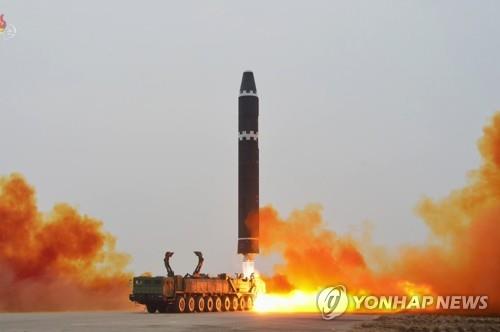 북, 적대행위 판단땐 "매사 대응" 위협…군사적 긴장 고조(종합)