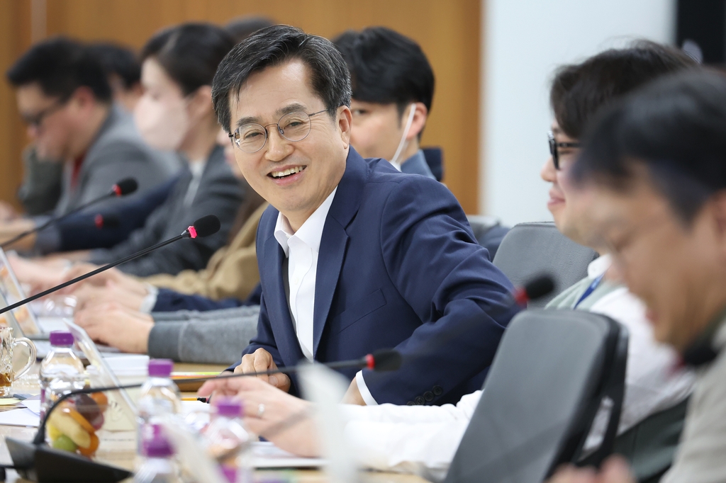 출입기자 간담회 여는 김동연 경기도지사