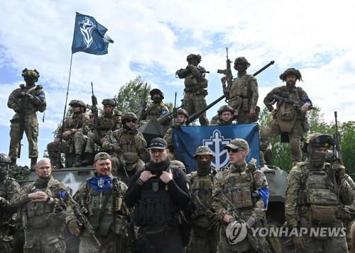 친우크라이나 민병대원들
