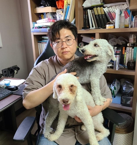 "마약 밀수로 지은 죄 참회하며 쓴 소설…무겁게 읽어주세요"