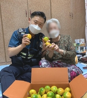  근무중 사고 장애 딛고 27년째 선행 실천 경찰관