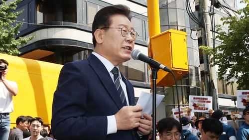 검찰, 이재명 대표 쌍방울 대북송금 관련 '제3자뇌물죄'로 입건