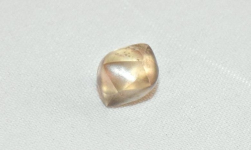 미 아칸소주 다이아몬드 분화구 주립공원에서 발견된 다이아몬드