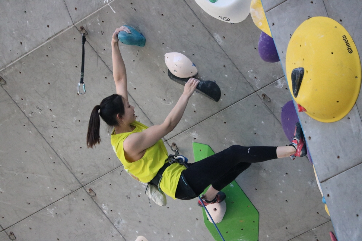 여자부 주니어 부문 리드 경기 장면