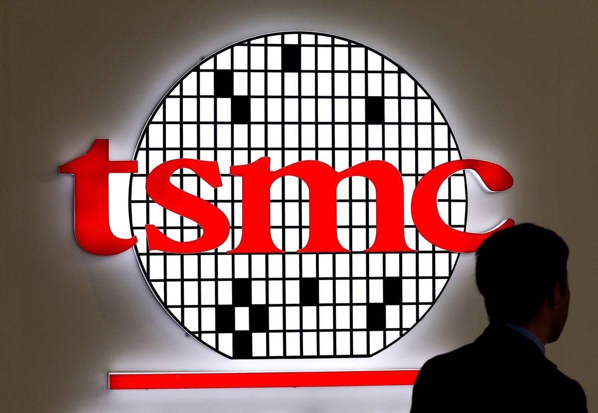 SEDEX 2024 부스에 놓인 TSMC 간판