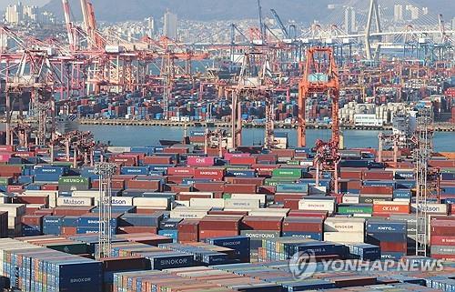작년 수출 6천838억달러 '역대 최대'…'44% 증가' 반도체가 견인