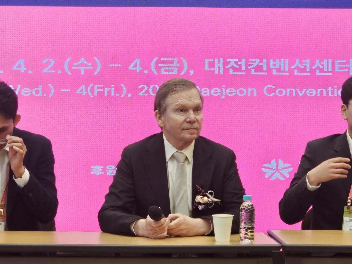 버나드 팔슨 미국 UC샌디에이고 교수