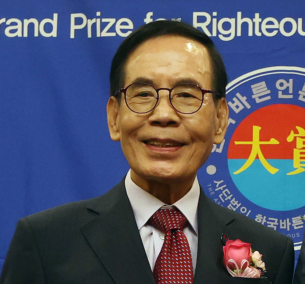 최재영 바른언론인협회 이사장 출판기념회…트로트 가수 데뷔도