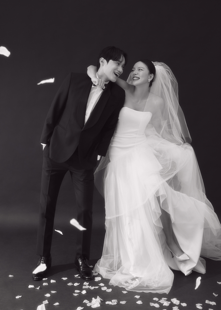 전 수영 국가대표 박선관, 사진작가와 3일 웨딩마치