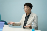[게임위드인] 'G식백과' 김성회 "게임 향한 편견과 악법, 게이머가 바꾼다"