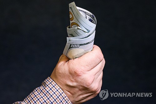 경제학자 90% 이상 "5∼10년 내 달러 안전자산 지…