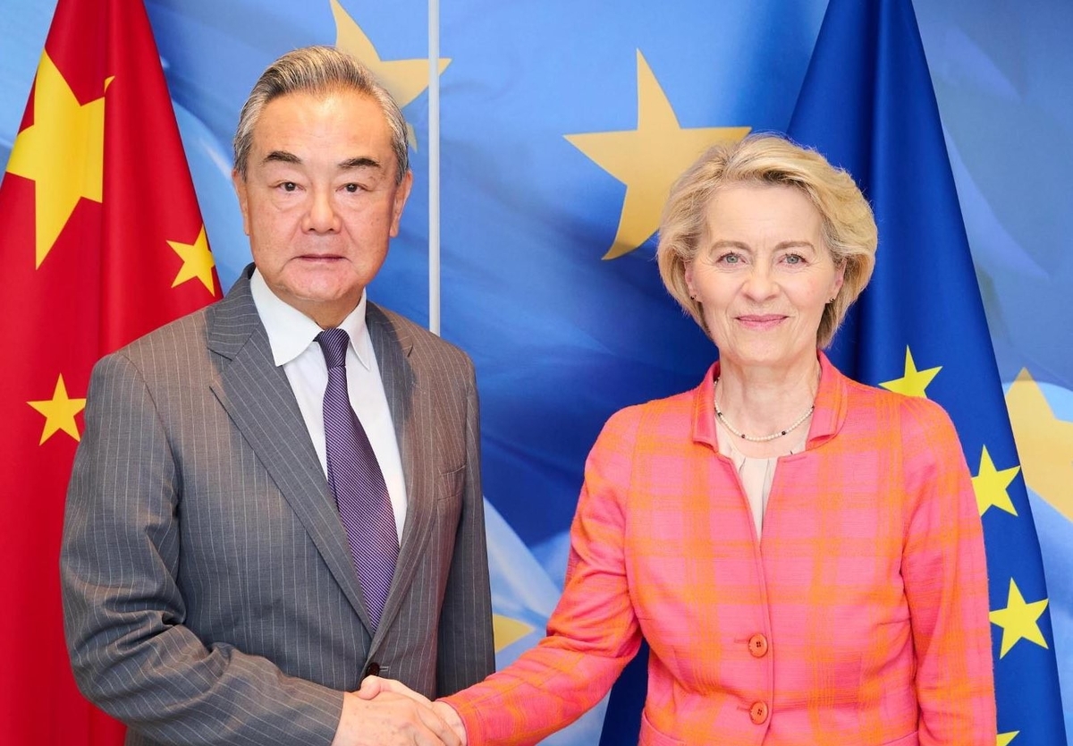 EU 지도부-中왕이, 수교 50주년 정상회담 준비 논의
