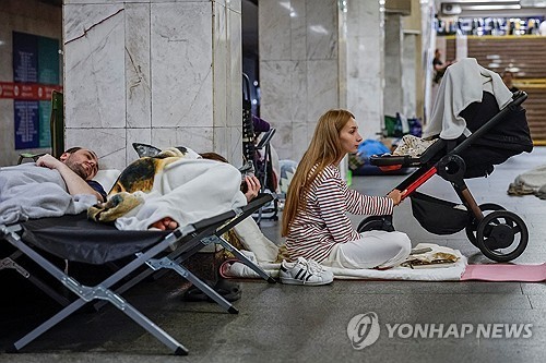 러시아 여름 대공세에 폭격 일상화…밤잠 빼앗긴 키이우