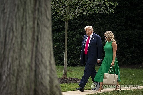 트럼프의 뒤끝?…백악관, 스코틀랜드 출장 취재단서 WS…