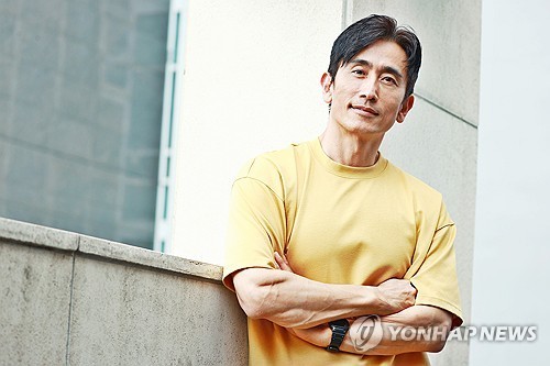 배우 겸 소설가 차인표