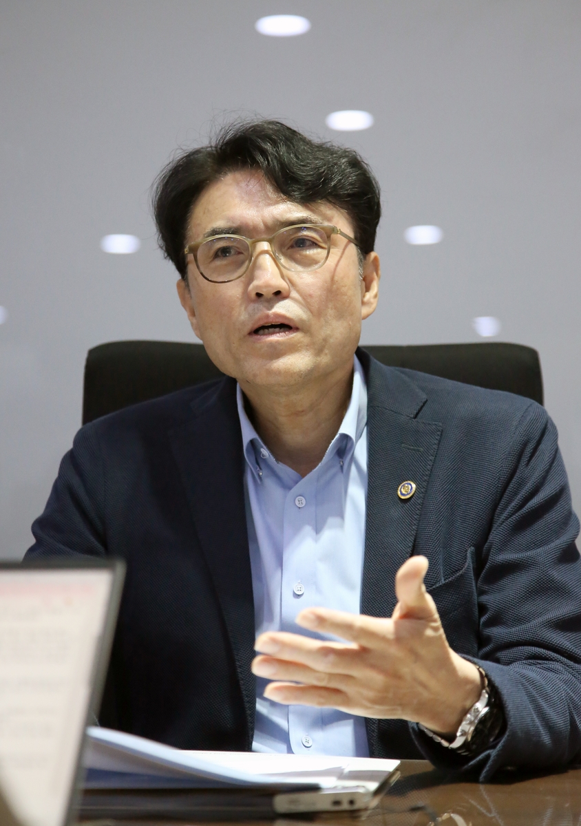 [일문일답] 노동차관 "산재와 전쟁…OECD 수준으로 어떻게든 줄일 것"