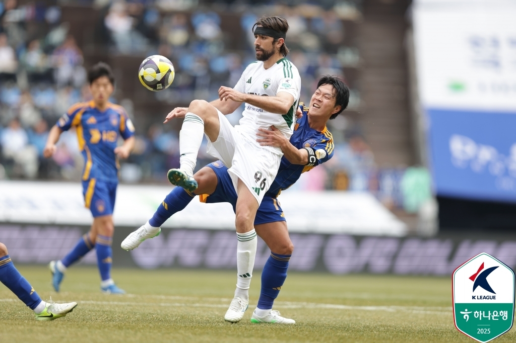 무패 깨진 선두 전북 vs 2연패 8위 울산, 30일 '현대가 더비'