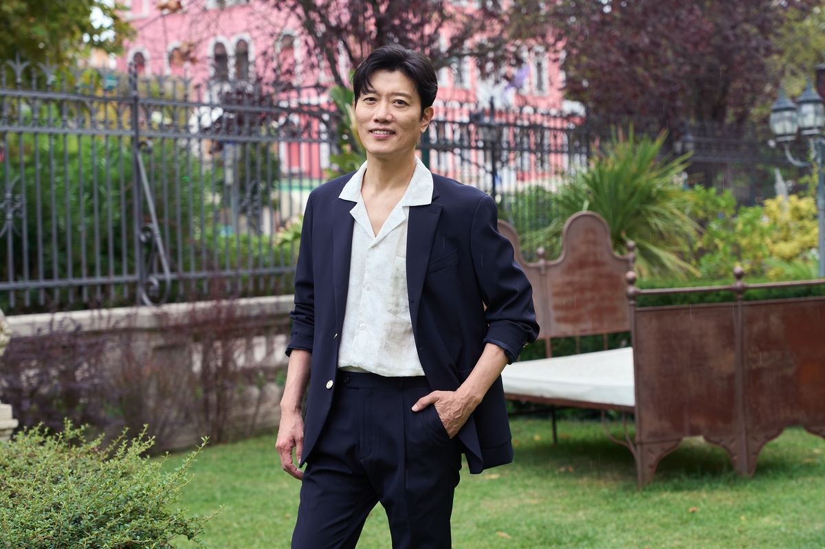 영화 '어쩔수가없다'의 배우 박희순