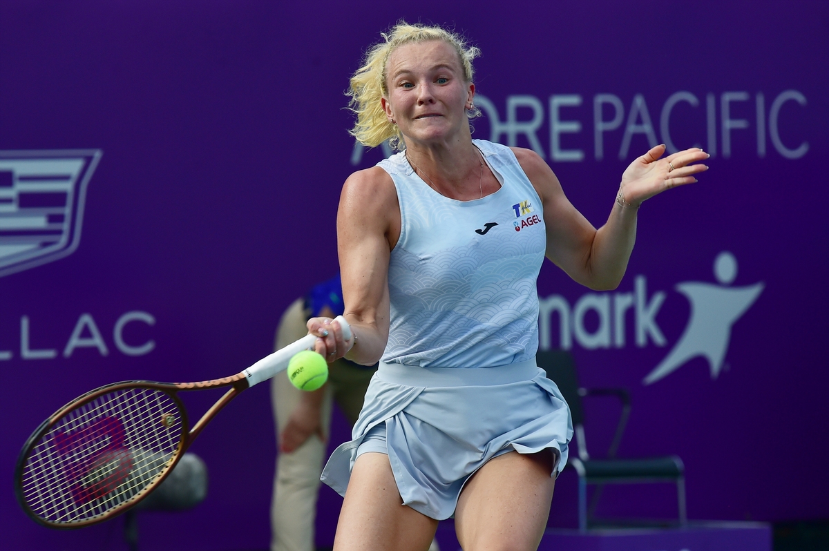 시니아코바의 1회전 경기 모습. 