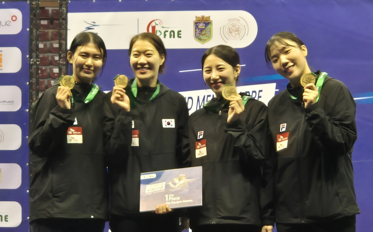 펜싱 여자 사브르, 시즌 첫 월드컵 단체전 우승…전하영 2관왕