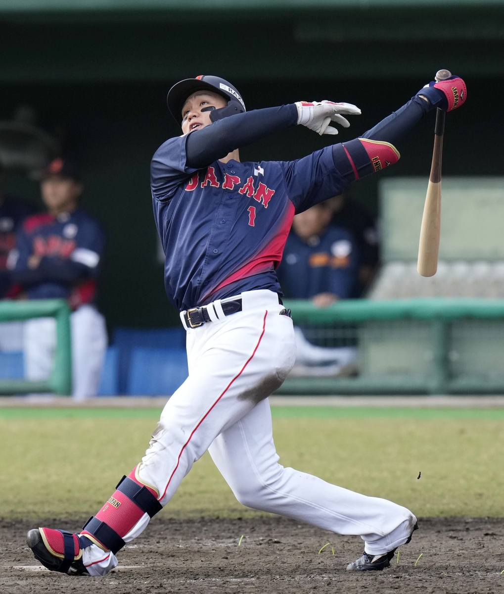 '일본 거포' 모리시타 연습경기서 홈런…"한국전도 잘하고 싶어"