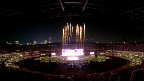 La imagen, proporcionada por Big Hit Music, muestra unos de los conciertos de BTS "Permission To Dance On Stage - Seoul", que tuvieron lugar en el Estadio Olímpico de Jamsil, en el este de Seúl, el 10, 12 y 13 de marzo de 2022. (Prohibida su reventa y archivo)