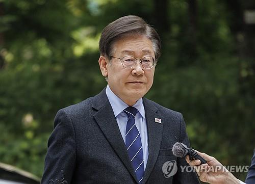 El líder de la oposición es acusado por su supuesta implicación en el envío de remesas a Pyongyang