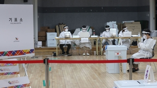 Los casos nuevos de coronavirus en Corea del Sur caen por debajo de 16.000