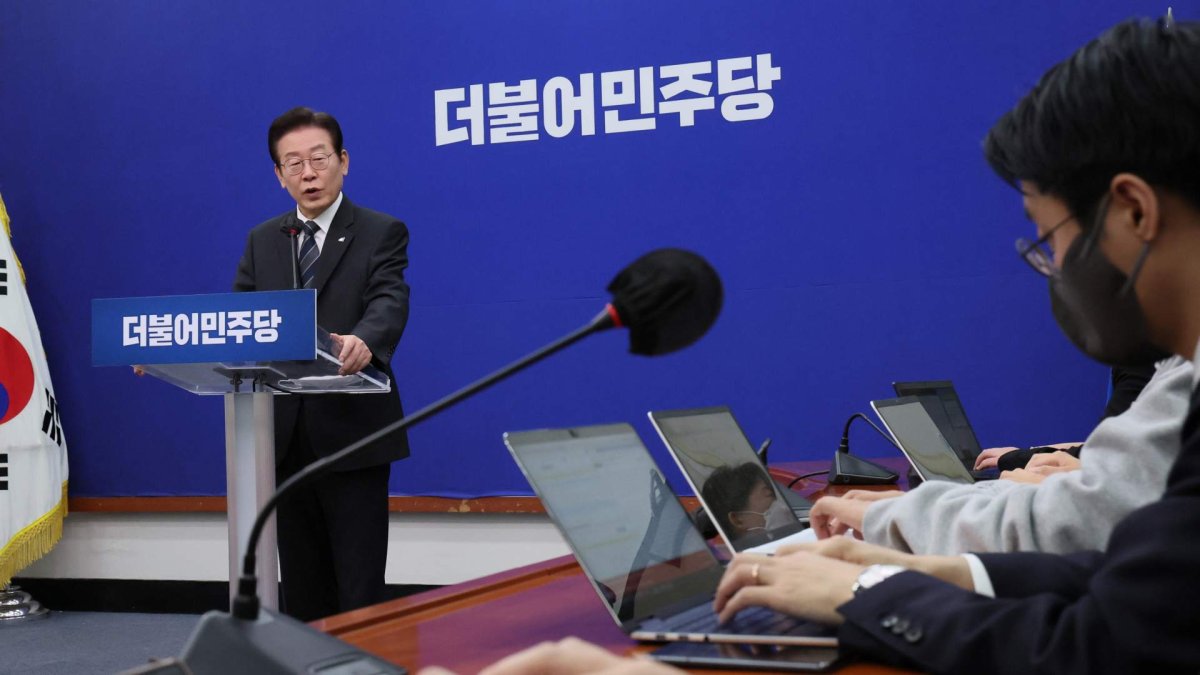 El líder del DP propone que un fiscal especial independiente investigue el escándalo de Seongnam