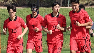 Qatar 2022 : Son Heung-min porte un masque de protection lors d'un entraînement à Doha
