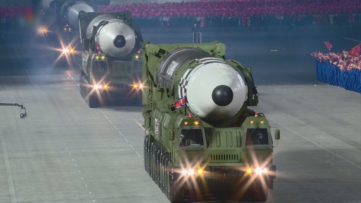 북한, 열병식 준비 막바지…'신형 ICBM'도 포착
