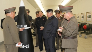 Kim Jong-un appelle à accélérer la production d'«armes nucléaires»