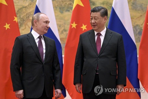 2022년 2월 4일 베이징에서 만난 블라디미르 푸틴 러시아 대통령과 시진핑 중국 국가주석